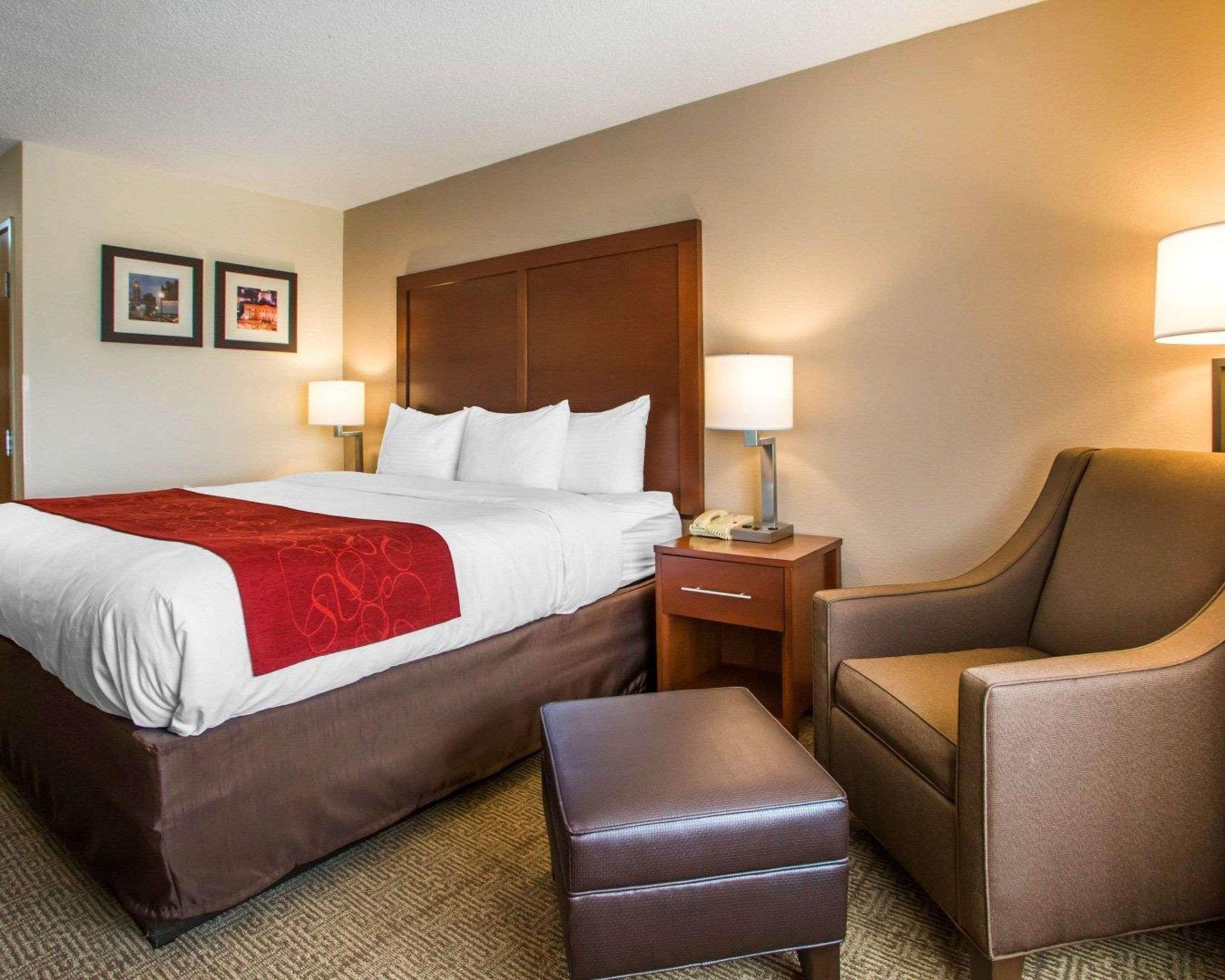 Comfort Suites Columbus West - Hilliard Екстериор снимка