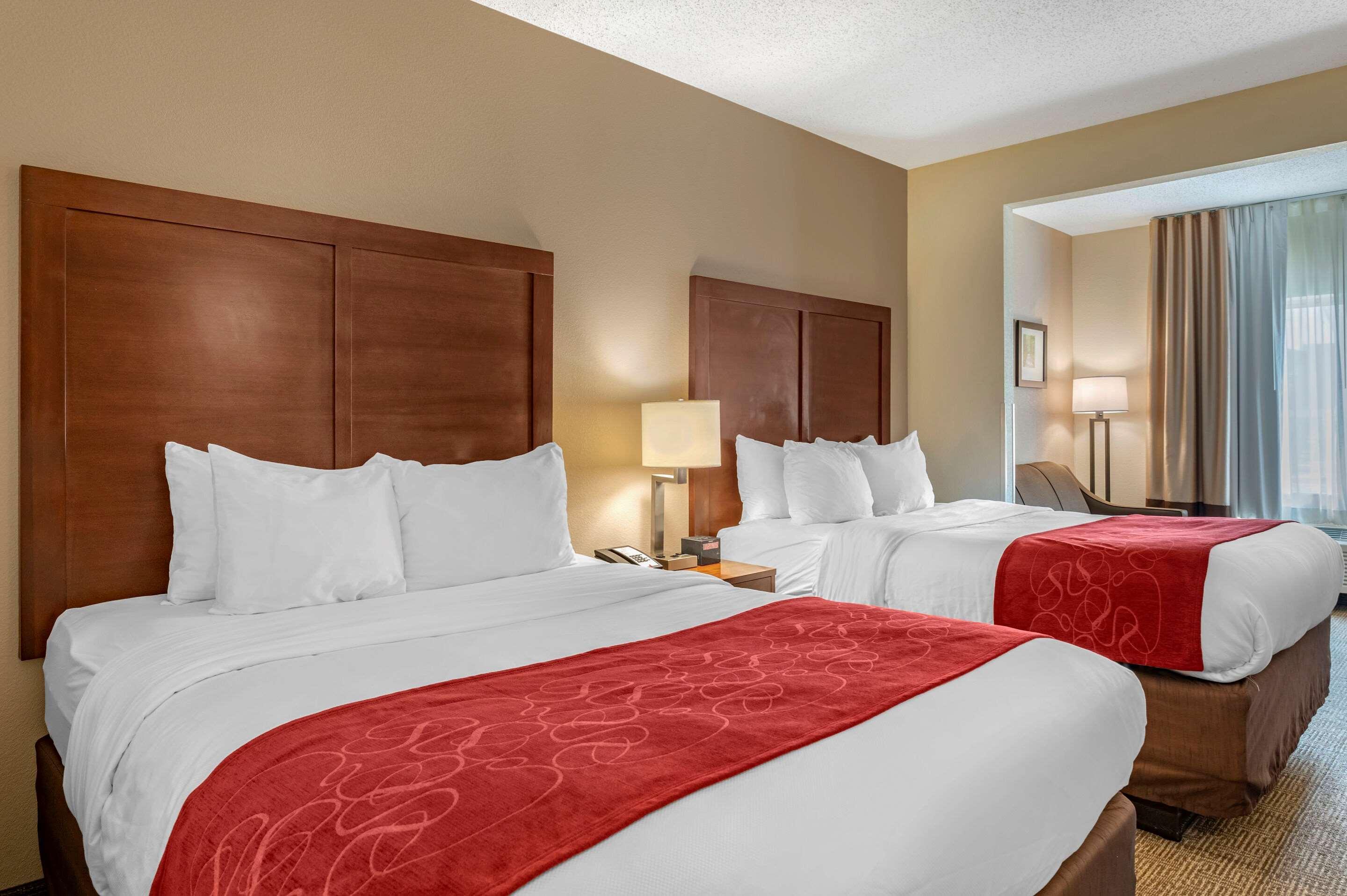Comfort Suites Columbus West - Hilliard Екстериор снимка