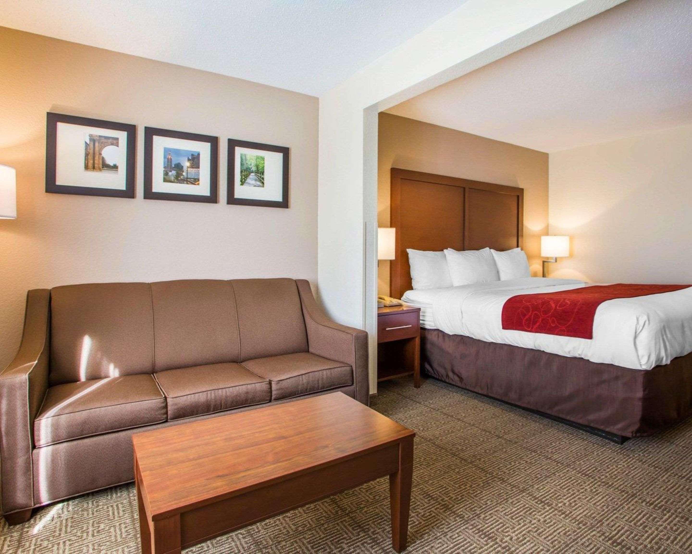 Comfort Suites Columbus West - Hilliard Екстериор снимка