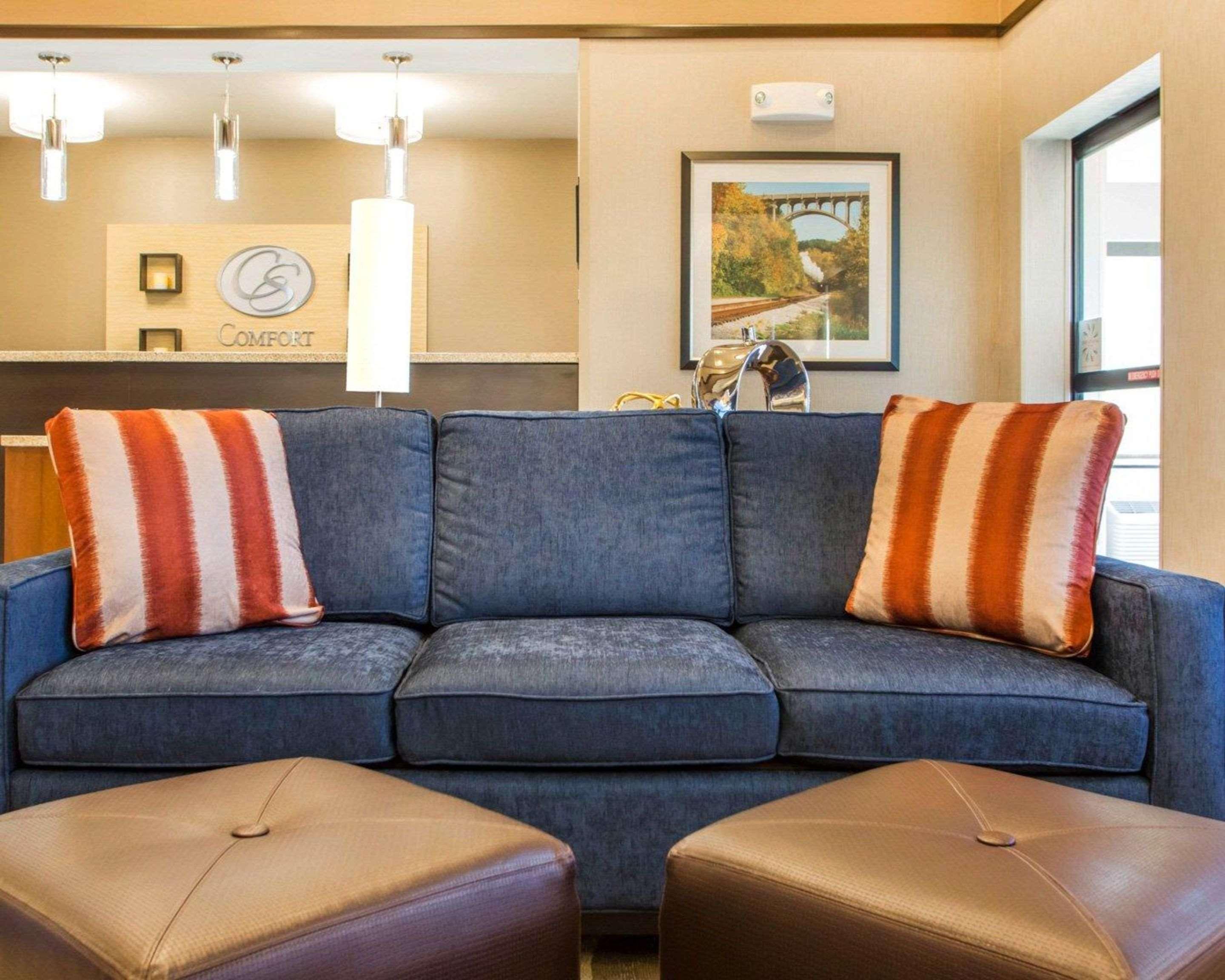 Comfort Suites Columbus West - Hilliard Екстериор снимка