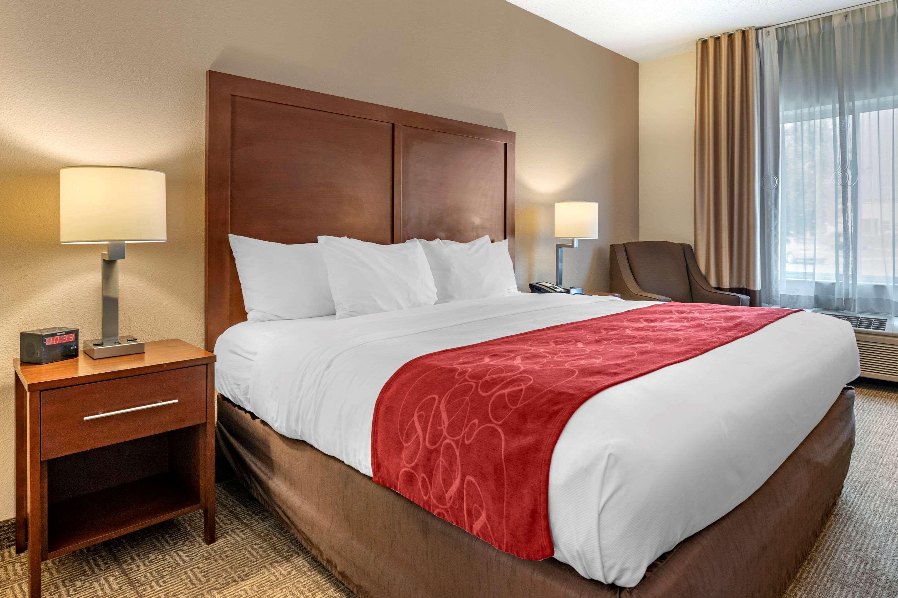 Comfort Suites Columbus West - Hilliard Екстериор снимка