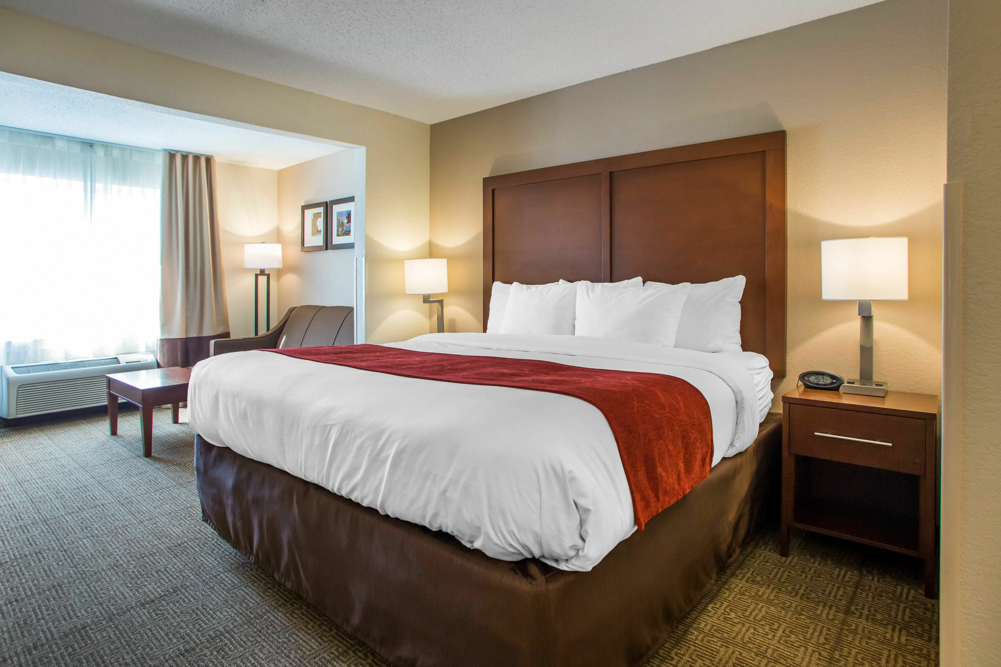 Comfort Suites Columbus West - Hilliard Екстериор снимка